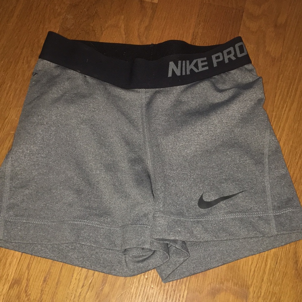 Gray Nike pros, XS